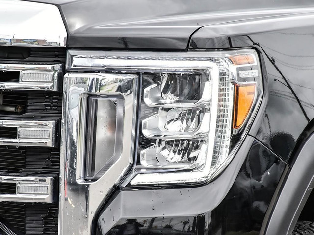 2022 GMC Sierra 2500HD SLE Clean Carfax | Heat Seats | Off Rd... in Cars & Trucks in Oakville / Halton Region - Image 4