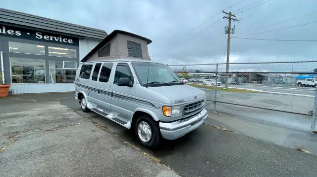 2002 PLEASURE-WAY TRAVERSE in RVs & Motorhomes in Victoria - Image 15