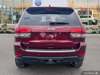 This Jeep Grand Cherokee WK boasts a Regular Unleaded V-6 3.6 L/220 engine powering this Automatic t... (image 3)