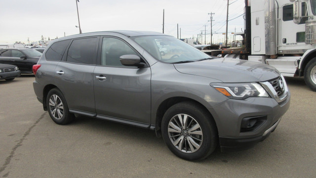 2020 Nissan Pathfinder S, 4X4 WITH MINOR HAIL DAMAGE in Cars & Trucks in Edmonton - Image 4