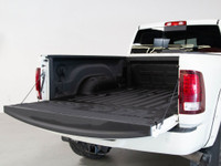 Built to conquer tough jobs and deliver premium comfort, this 2018 Ram 2500 Laramie 4x4 Crew Cab com... (image 9)