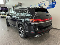 Adaptive Cruise Control, Heads-up Display, Lane Keeping Assist, Heated Steering Wheel, Panoramic Roo... (image 2)