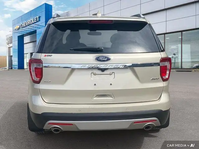 2017 Ford Explorer XLT | AWD | Remote Start | Back Up Cam in Cars & Trucks in Saskatoon - Image 6