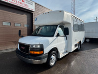 2014 GMC Savana 3500 12 Passenger Bus 6.0L V8 Gas RWD 158,419 KM Automatic Transmission Wheel Chair... (image 1)