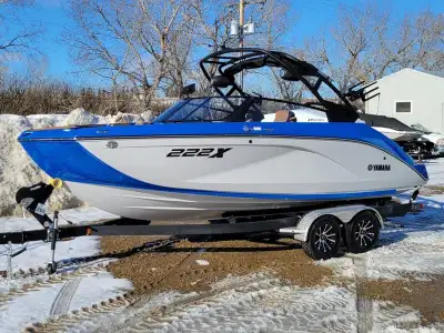 2025 Yamaha Boats 222XE Specifically designed for watersports action the 222XE features an 1,100-pou...