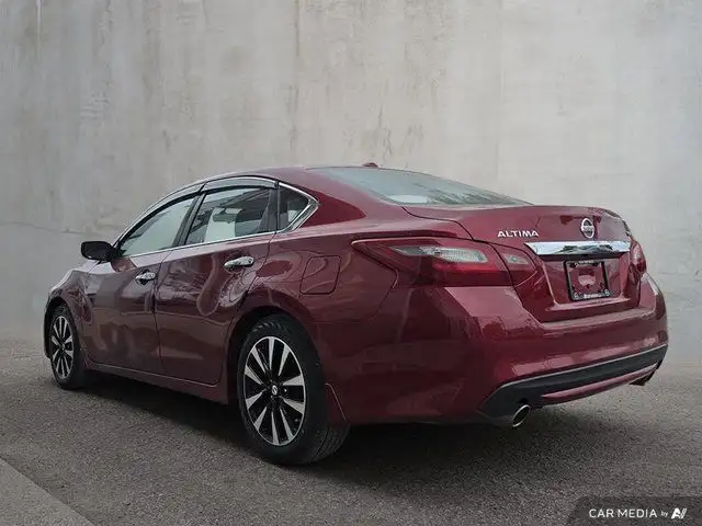 2018 Nissan Altima 2.5 SV | Moonroof | Heated Seats62934694954753122