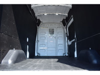 Ford Transit 148WB AWD HIGH Roof // TOIT HAUT 2023 ** 52,000km certifié!! ** GARANTIE FORD ** 1 Seul... (image 8)