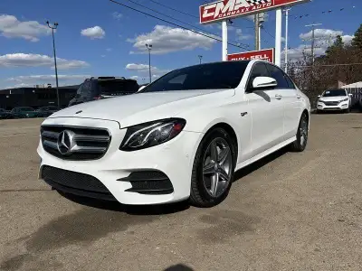 Experience the perfect fusion of luxury, performance, and cutting-edge technology with this 2017 Mer...