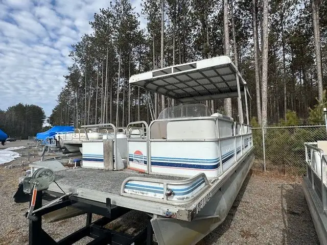 2007 40HP MERCURY 4-STROKE EFI PONTOON BOAT WORK BOAT in Powerboats & Motorboats in Peterborough - Image 6