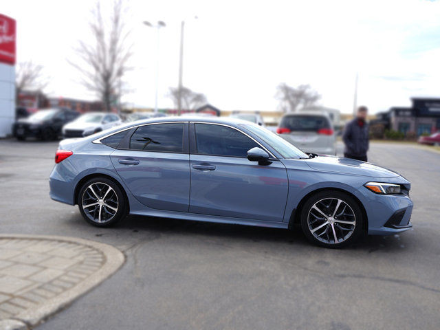 2022 Honda Civic Sedan Touring | Honda Certified in Cars & Trucks in Hamilton - Image 4
