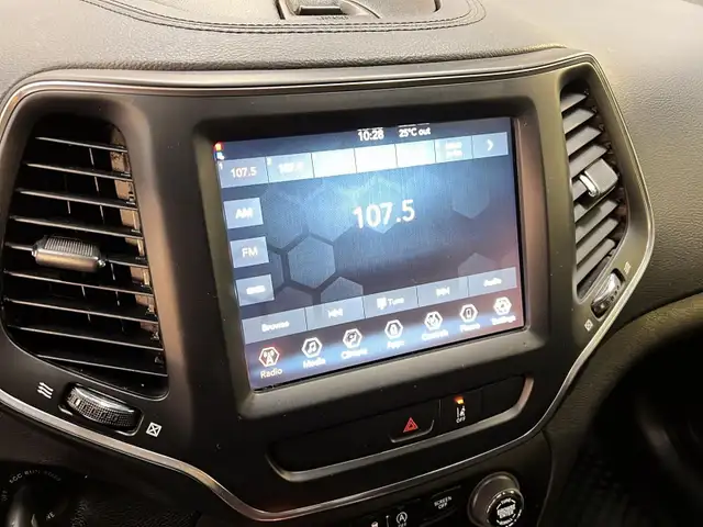2022 Jeep Cherokee X TOIT PANO 4X4 in Cars & Trucks in Laval / North Shore - Image 17