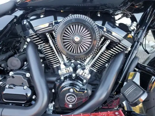2024 HARLEY DAVIDSON ROAD GLIDE FLTRX 1900CC-BLACK! in Street, Cruisers & Choppers in Dartmouth - Image 7