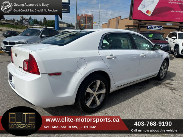 2009 Chevrolet Malibu Hybrid RARE SAVE GAS LOW KMS in Cars & Trucks in Calgary - Image 2