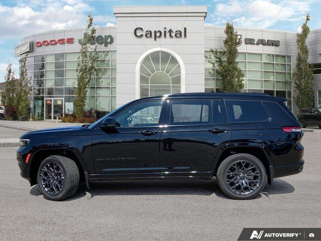 2025 Jeep Grand Cherokee L Summit Reserve | Seatback Video in Cars & Trucks in Edmonton - Image 2