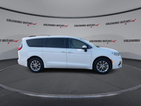 Engine: Gas V-6 3.6L L/100Km City: 14.1 L/100Km Hwy: 9.4 Safety Equipment Electronic Stability Contr... (image 8)