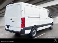 Mercedes-Benz Rive-Sud, la destination Mercedes-Benz par excellence. Bienvenue en première classe. D... (image 4)