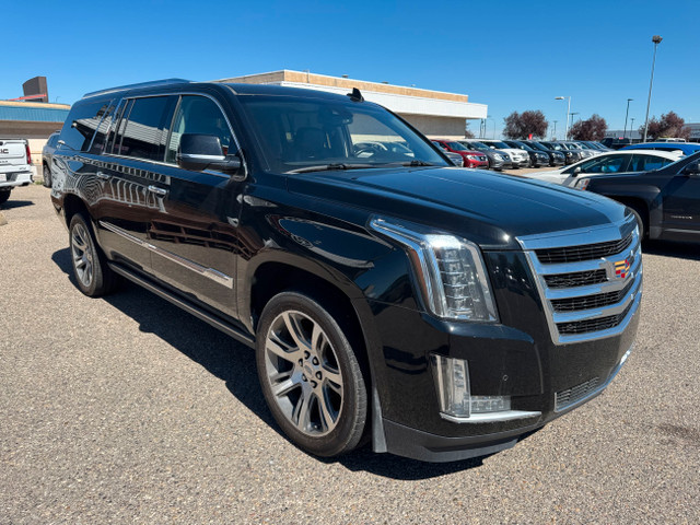 2016 Cadillac Escalade ESV Premium Collection in Cars & Trucks in Lethbridge - Image 3