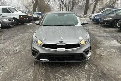 Anti-Lock Brakes;Driver Air Bag;Passenger Air Bag;Security System;Side Air Bag;Traction Control;Heat...