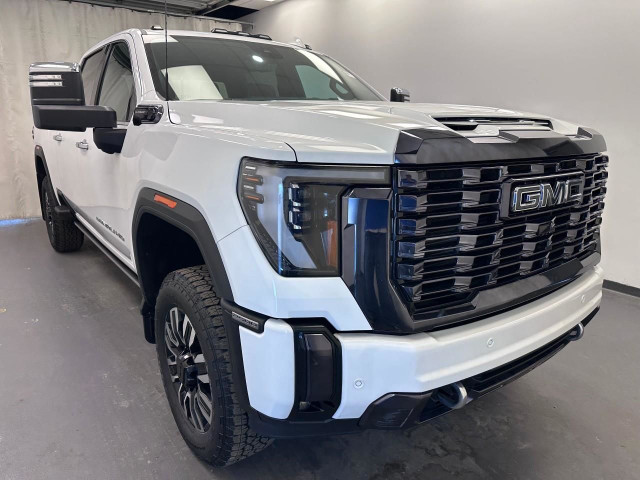 2024 GMC Sierra 2500HD Denali Ultimate 6.6L DURAMAX 8CYL | HE... in Cars & Trucks in Lethbridge