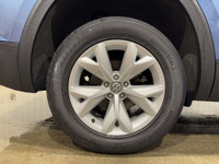Welcome Ontario customers! All our vehicles are Ontario safety check/e-tested. We offer financing ad... (image 8)