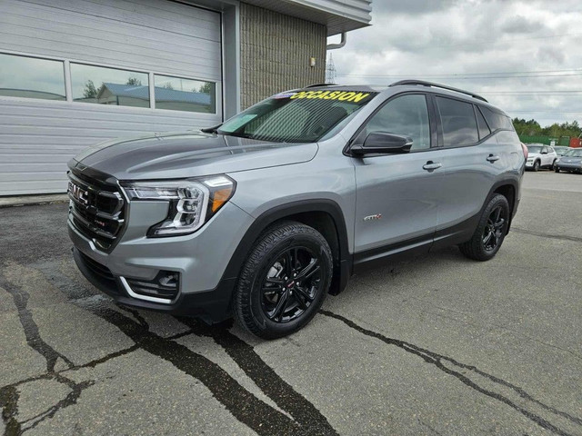 2023 GMC Terrain AT4, AWD, CUIR, TOIT PANORAMIQUE in Cars & Trucks in Shawinigan