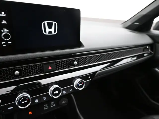 2024 Honda Civic One Owner & Fully Certified Sport Touring, Leat in Cars & Trucks in City of Halifax - Image 8