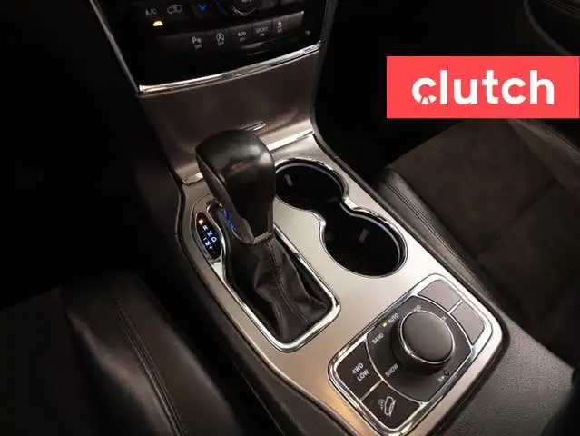 2020 Jeep Grand Cherokee Laredo Altitude 4x4 w/ Apple CarPlay &  in Cars & Trucks in Ottawa - Image 38
