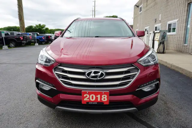 2018 Hyundai Santa Fe in Cars & Trucks in Oakville / Halton Region - Image 3