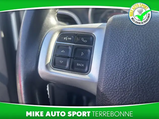 Dodge Journey Traction avant 4 portes, SXT 2012 à vendre in Cars & Trucks in Laval / North Shore - Image 16
