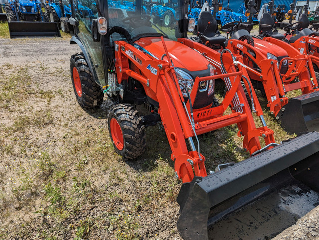 Kioti CX2510 HCB Cab Sub Compact Tractor (Heat and A/C) dans Équipement agricole  à Ottawa - Image 3