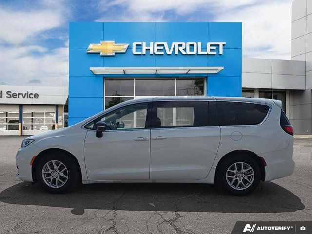 2024 Chrysler Pacifica Touring-L in Cars & Trucks in Windsor Region - Image 2