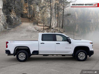 Engine: Diesel Turbo V8 6.6L Safety Equipment Daytime Running Lamps with automatic exterior lamp con... (image 5)