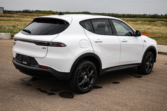 2024 Dodge Hornet GT PLUS ALL WHEEL DRIVE LEATHER SUNROOF in Cars & Trucks in Strathcona County - Image 4
