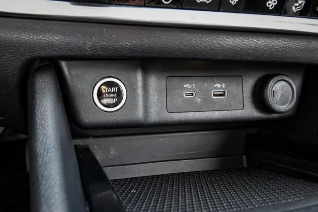2022 Nissan Rogue SV • MOONROOF • 360 CAM • HEATED SEATS/STEERIN in Cars & Trucks in Kingston - Image 26