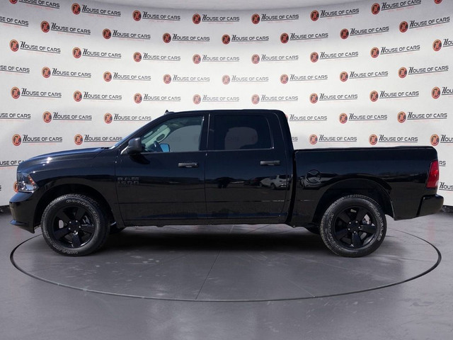  2021 Ram 1500 Classic Express Crew Cab / Heated seats / Back up in Cars & Trucks in Calgary - Image 2