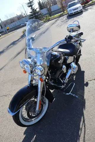 2008 Harley-Davidson FLDE in Street, Cruisers & Choppers in Strathcona County - Image 24