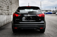 This 2018 Nissan Qashqai is for sale today. This SUV has 112,470 kms. It's black in colour and is co... (image 4)
