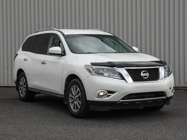 Nissan Pathfinder SV 2016 in Cars & Trucks in Longueuil / South Shore