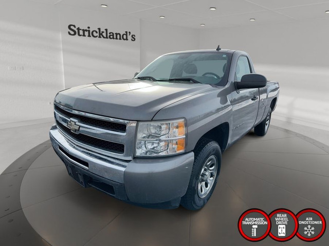 2009 CHEVROLET SILVERADO 1500 LT REG CAB in Cars & Trucks in Stratford - Image 2