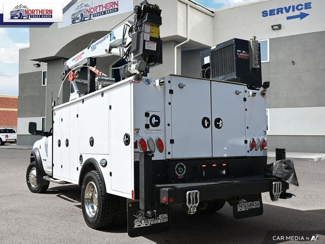 2021 RAM 5500 Chassis Tradesman/SLT 2021 RAM 5500 4x4 Crew Ca... in Cars & Trucks in Edmonton - Image 4