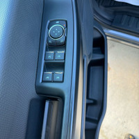 STX 2WD SuperCrew 5.5' Box Engine: 5.0L V8 (image 8)