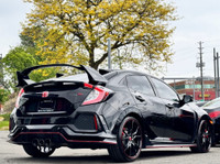 Civic Type R - Crystal Black Pearl Exterior on Red/Black Interior - Clean Carfax - Local Ontario Veh... (image 4)