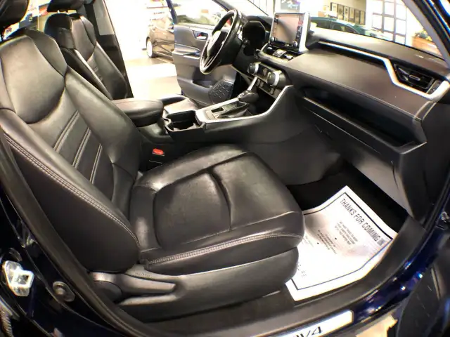 2019 Toyota RAV4 XLE AWD LEATHER SUNROOF L/ASSIST B/SPOT CARPLAY in Cars & Trucks in City of Toronto - Image 30