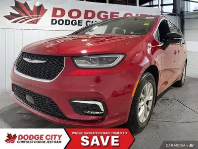 This Chrysler Pacifica has a trusty Regular Unleaded V-6 3.6 L/220 engine powering this Automatic tr...