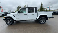 EXECUTIVE CROSSTOWN DEMO! This 2024 JEEP GLADIATOR SPORT 4X4 has the following options Cloth Low-Bac... (image 6)