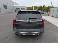 The 2021 Kia Seltos EX is a stylish and versatile subcompact SUV that offers a great balance of prac... (image 6)