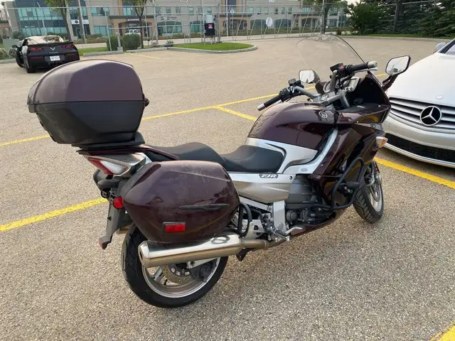 2007 YAMAHA FJR TOURING 1300 (FINANCING AVAILABLE) in Street, Cruisers & Choppers in Kelowna - Image 8