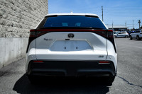 Low Mileage, Electric Vehicle, Sunroof, Synthetic Leather Seats, Heated Steering Wheel, Power Liftga... (image 4)