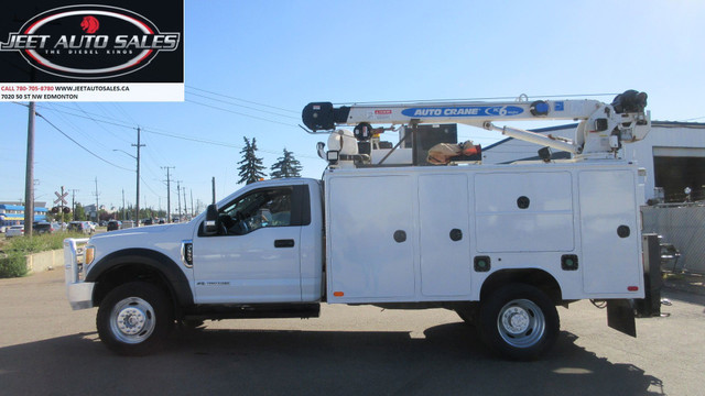 2017 Ford F-550 XLT SERVICE TRUCK WITH CRANE & COMPRESSOR in Cars & Trucks in Edmonton