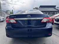 2013 Toyota Corolla LE manuelle sièges chauffants prie USB et aux pour la musique avec Bluetooth bon... (image 4)